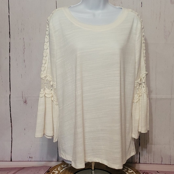 NEW DIRECTIONS Ivory Blouse - Picture 3 of 9